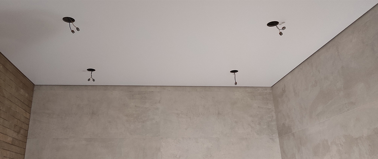Теневой натяжной потолок фото 003. Установка теневых натяжных потолков (© Завпотолками)